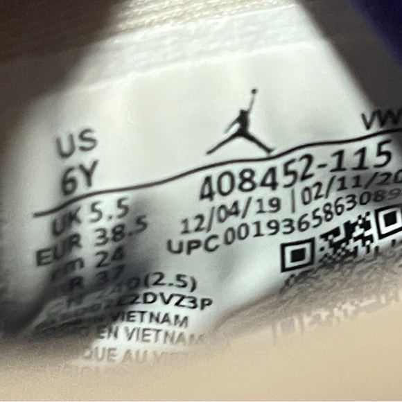 SIZE 6 - Air Jordan 4 Retro Mid Purple Metallic main image 6